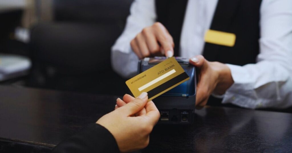 How Hotel Credit Cards Work